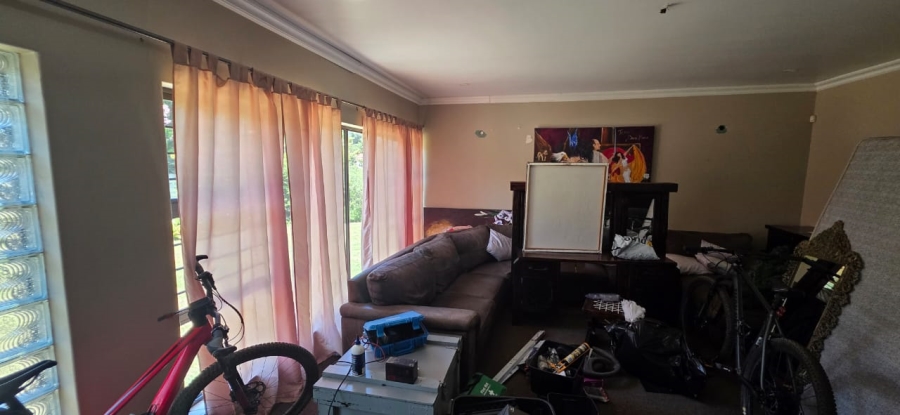 5 Bedroom Property for Sale in Wilkoppies North West